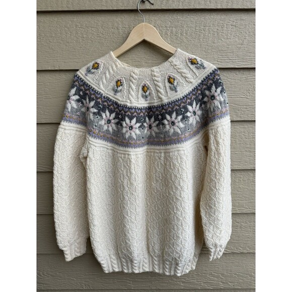 VTG Dale Of Norway Unique Cream Embroidered Wool Sweater Cottagecore Women’s M - Picture 1 of 6
